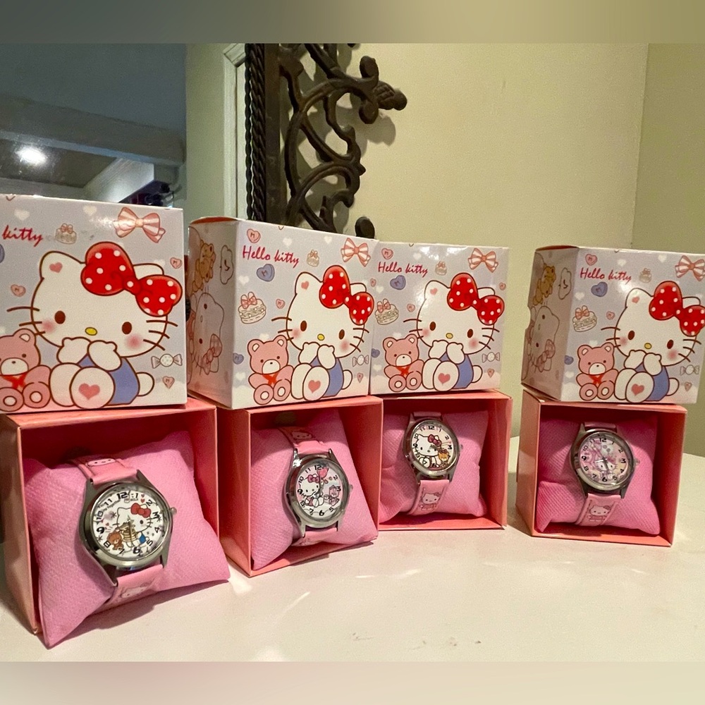 🆕 Hello Kitty - SANRIO Licensed Anime Character Wrist Watch  - With Gift Box